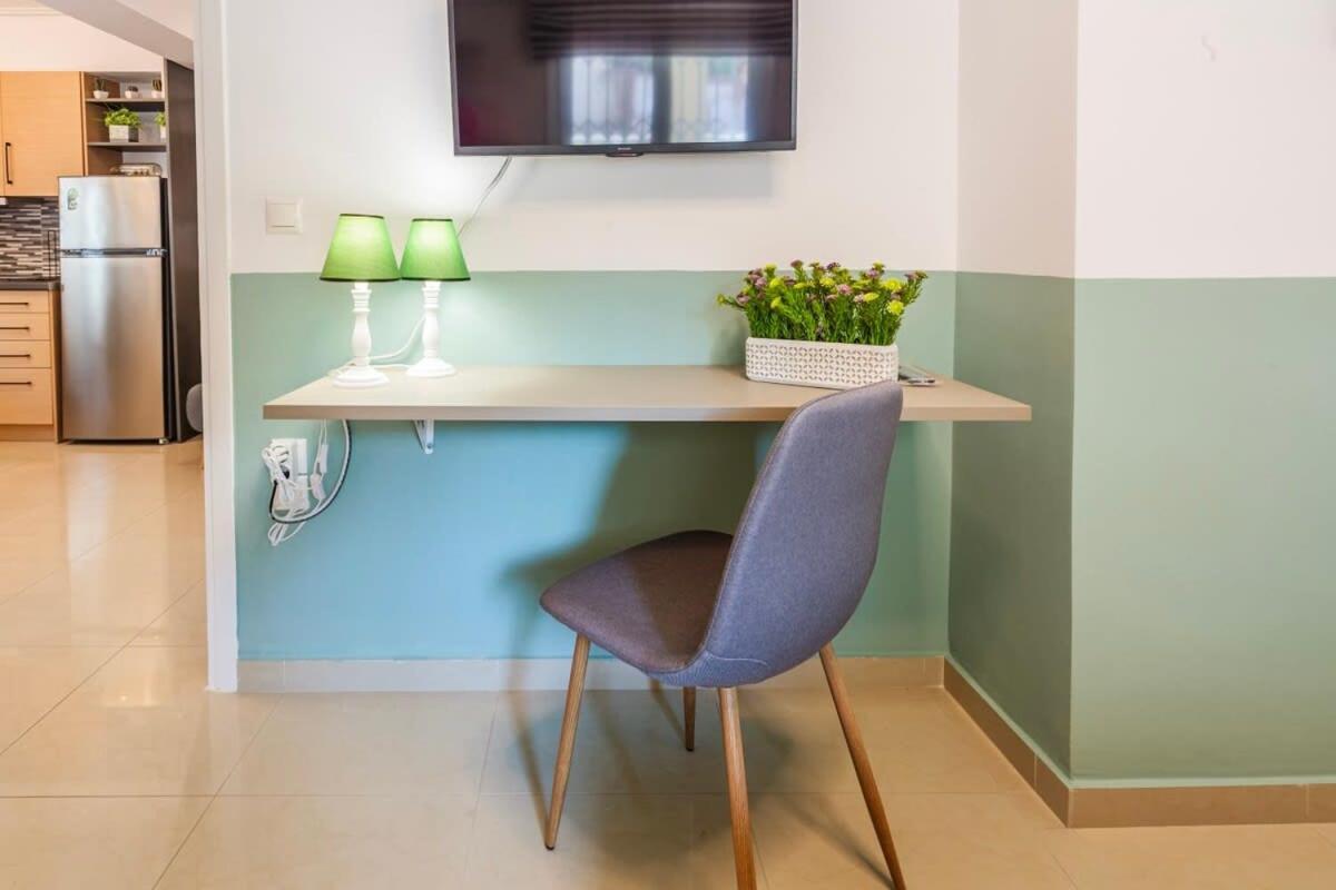 Kalamata Lime Studio - Cozy Gem With Private Parking Exterior foto